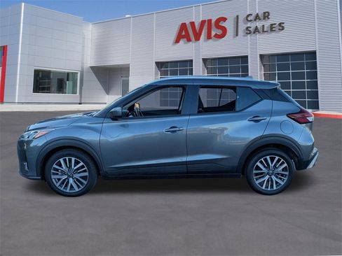 Used 2024 Nissan Kicks SV image 10