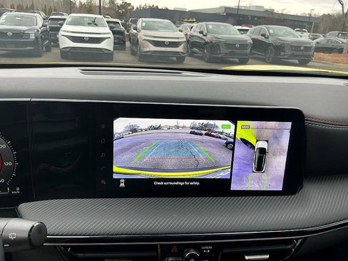 Certified 2025 Nissan Kicks SR w/ SR Premium Package image 18