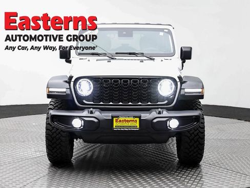 Used 2025 Jeep Wrangler Unlimited Sport S 4xe AWD/4WD image 2
