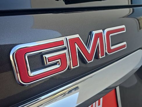 Used 2019 GMC Terrain SLT w/ Preferred Package FWD image 43