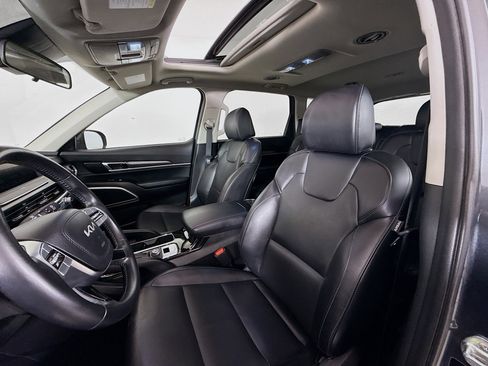 Used 2024 Kia Telluride SX Prestige image 11