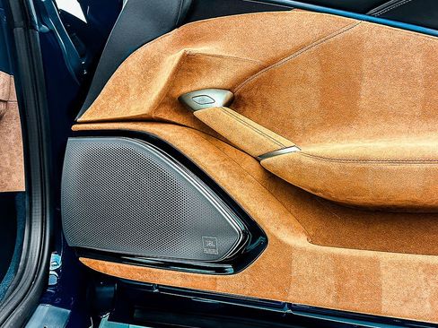 Used 2026 Ferrari Roma Spider RWD image 16