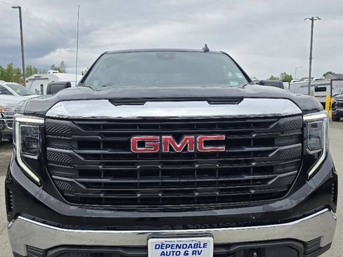 Used 2024 GMC Sierra 1500 Pro AWD/4WD image 4