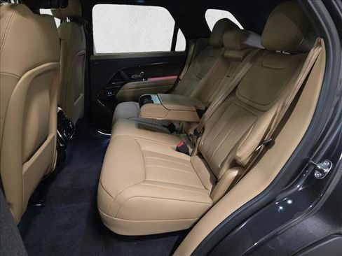 New 2026 Land Rover Range Rover Sport SE image 15