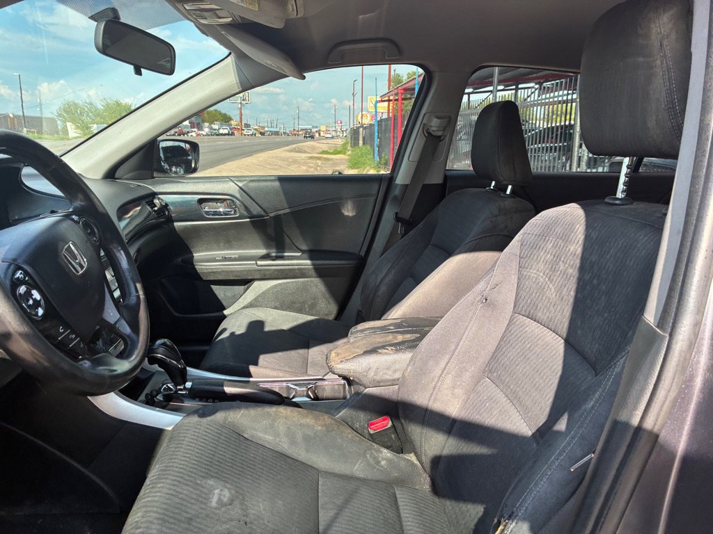 Used 2013 Honda Accord Sport image 28