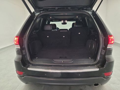 Used 2020 Jeep Grand Cherokee Limited w/ Luxury Group II RWD image 29