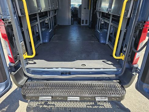 Used 2019 Ford Transit 250 148 High Roof Extended RWD image 12