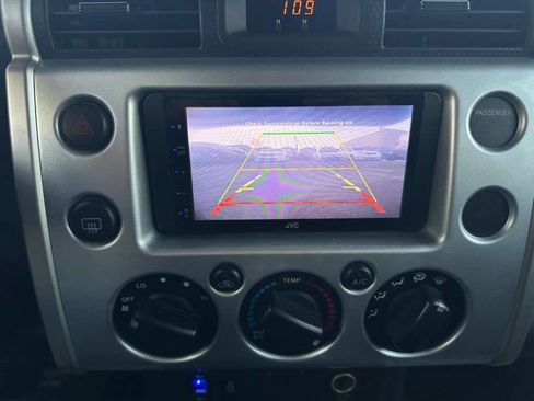 Used 2007 Toyota FJ Cruiser 4WD image 13