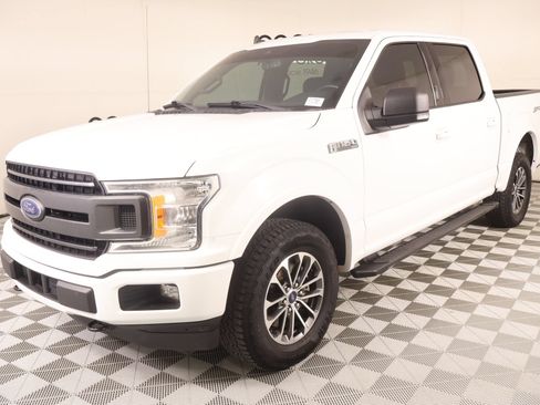 Used 2020 Ford F150 XLT w/ Equipment Group 302A Luxury AWD/4WD image 12