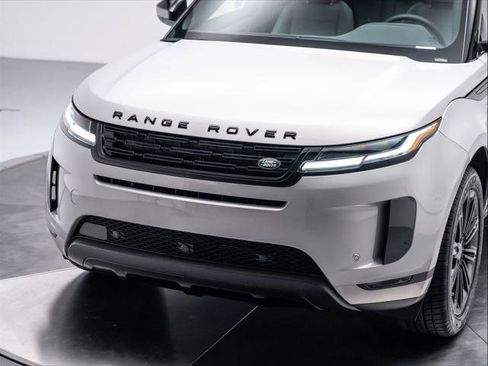 New 2026 Land Rover Range Rover Evoque S image 9