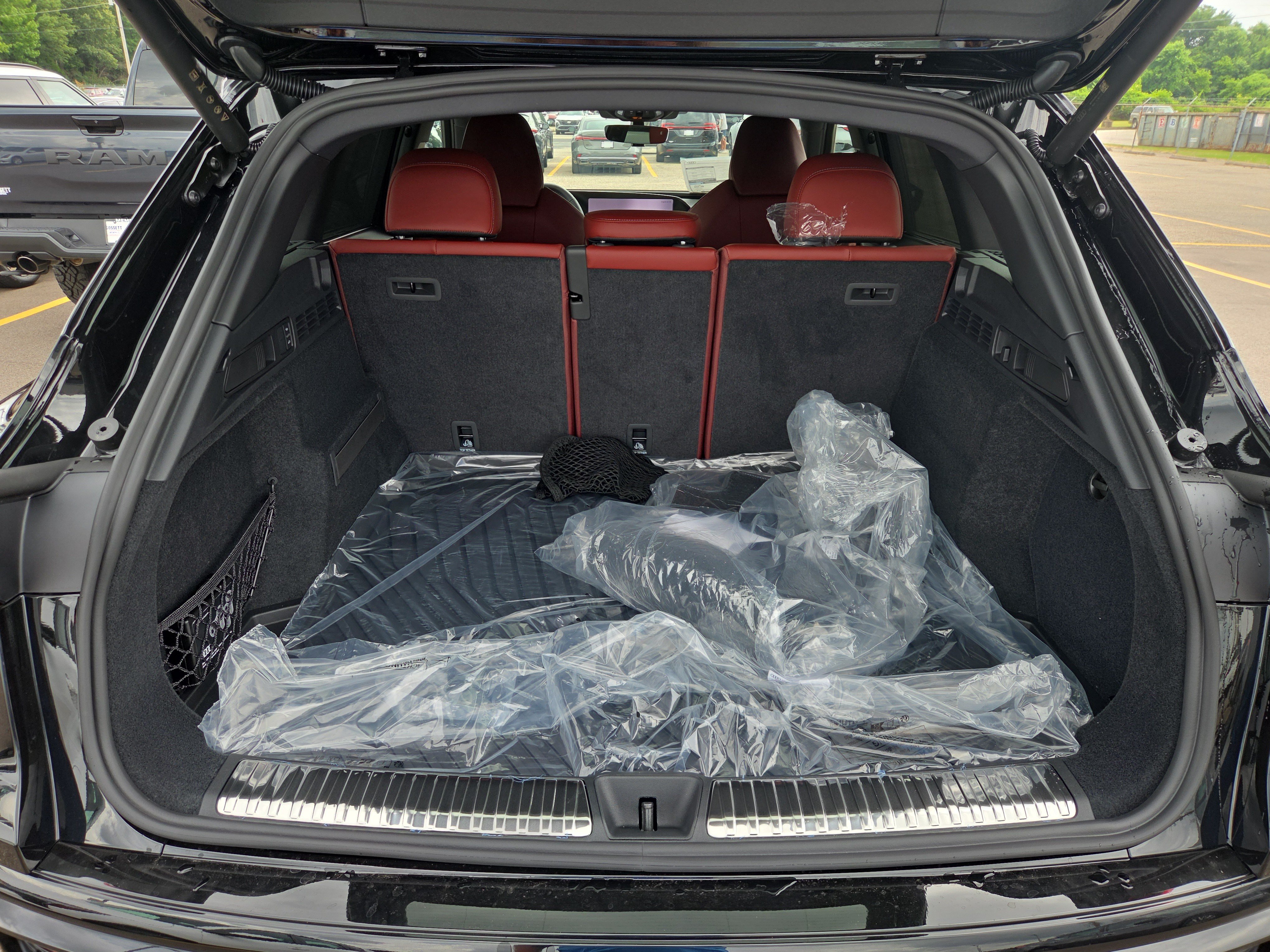 New 2026 Audi SQ5 Prestige AWD/4WD image 8