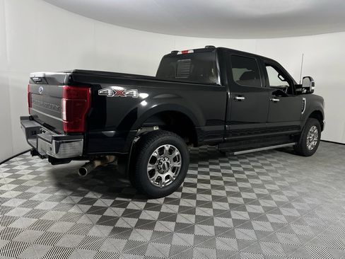 Used 2022 Ford F250 Lariat w/ Chrome Package image 6