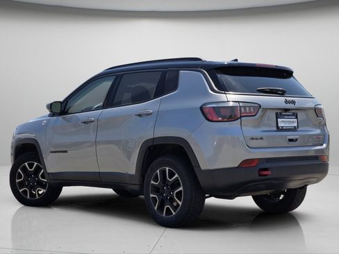 Used 2019 Jeep Compass Trailhawk AWD/4WD image 17