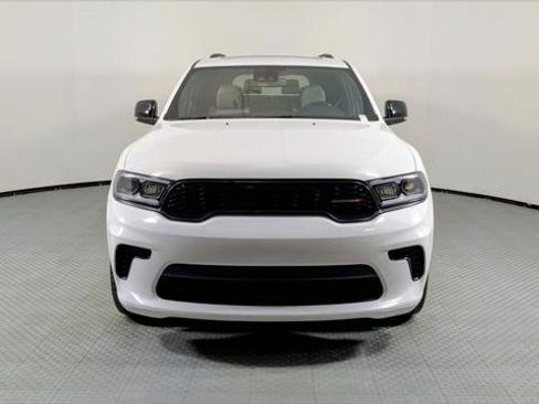 Used 2024 Dodge Durango GT image 11