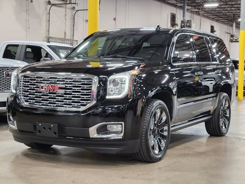 Used 2019 GMC Yukon Denali w/ Denali Ultimate Package image 4