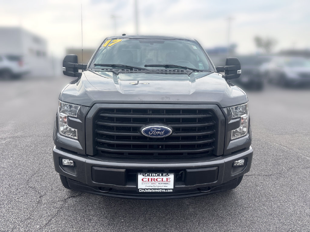Used 2017 Ford F150 XLT w/ Equipment Group 302A Luxury AWD/4WD image 11