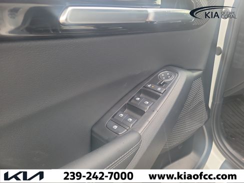New 2026 Kia Seltos S FWD image 23