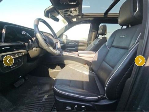 Used 2021 Cadillac Escalade Sport w/ Driver Assist Tech Package image 14