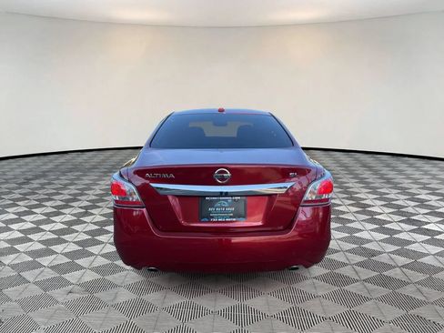 Used 2015 Nissan Altima 2.5 SL w/ Technology Package FWD image 6