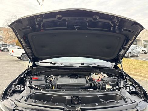 Used 2024 Cadillac Escalade ESV Premium Luxury image 24