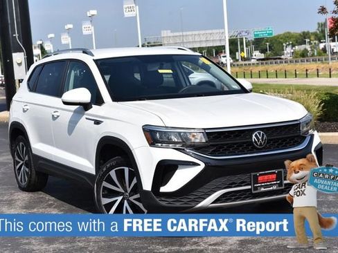 Used 2022 Volkswagen Taos SE AWD/4WD image 2