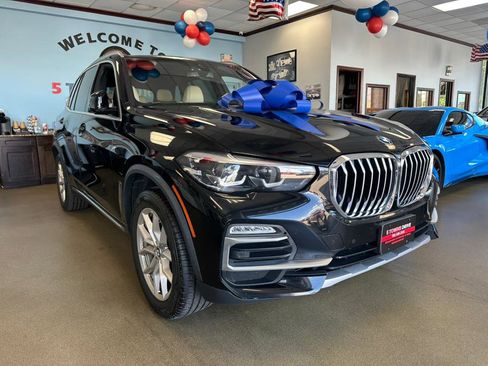 Used 2021 BMW X5 xDrive40i w/ Convenience Package image 3