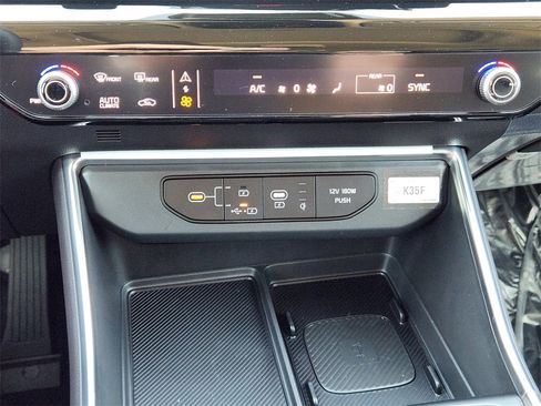 New 2026 Kia Carnival SX Prestige image 14