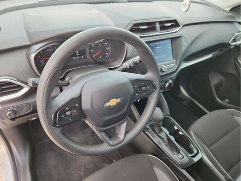 Used 2023 Chevrolet TrailBlazer LS AWD/4WD image 10