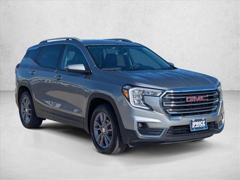 Used 2024 GMC Terrain SLT AWD/4WD image 3