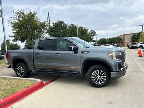 Used 2021 GMC Sierra 1500 AT4 w/ Technology Package AWD/4WD image 2