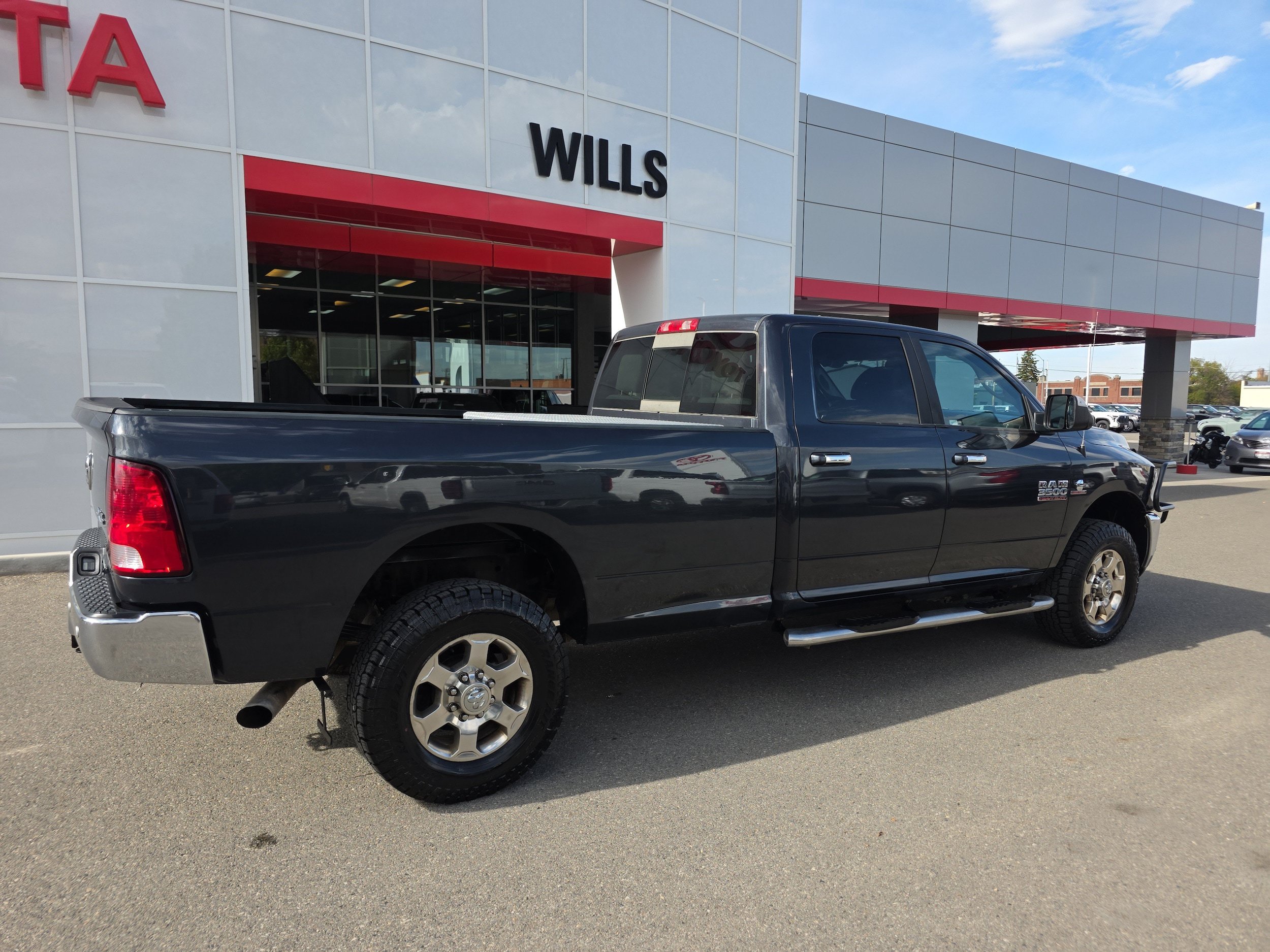 Used 2018 RAM 3500 Big Horn AWD/4WD image 7
