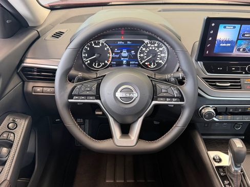 New 2026 Nissan Altima 2.5 SR FWD image 14