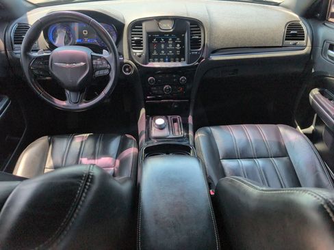 Used 2019 Chrysler 300 S AWD/4WD image 29