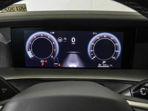 Used 2025 Volkswagen Tiguan S w/ 18" Wheel Package image 27