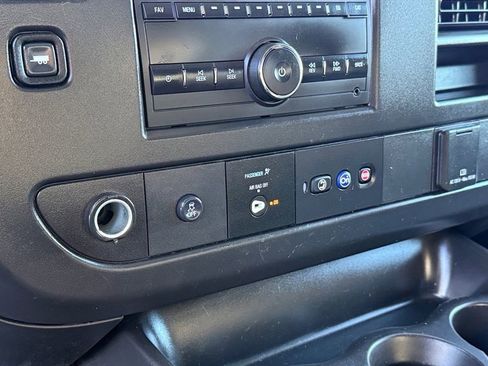 Used 2024 GMC Savana 2500 CARGO w/ Driver Convenience Package image 25