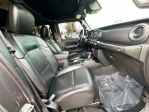 Used 2021 Jeep Wrangler Unlimited Rubicon 4xe w/ Steel Bumper Group image 27