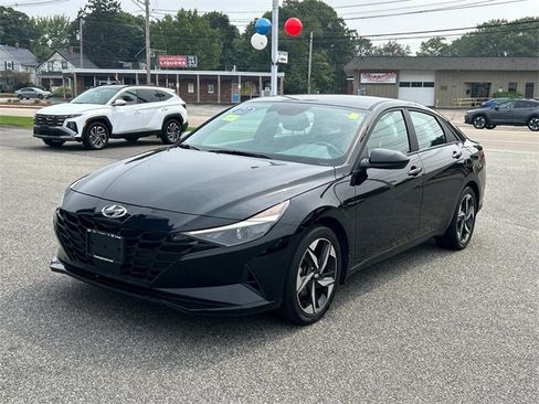 Used 2023 Hyundai Elantra SEL w/ Convenience Package image 7