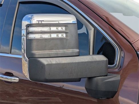 Used 2024 GMC Sierra 2500 Denali Ultimate image 10