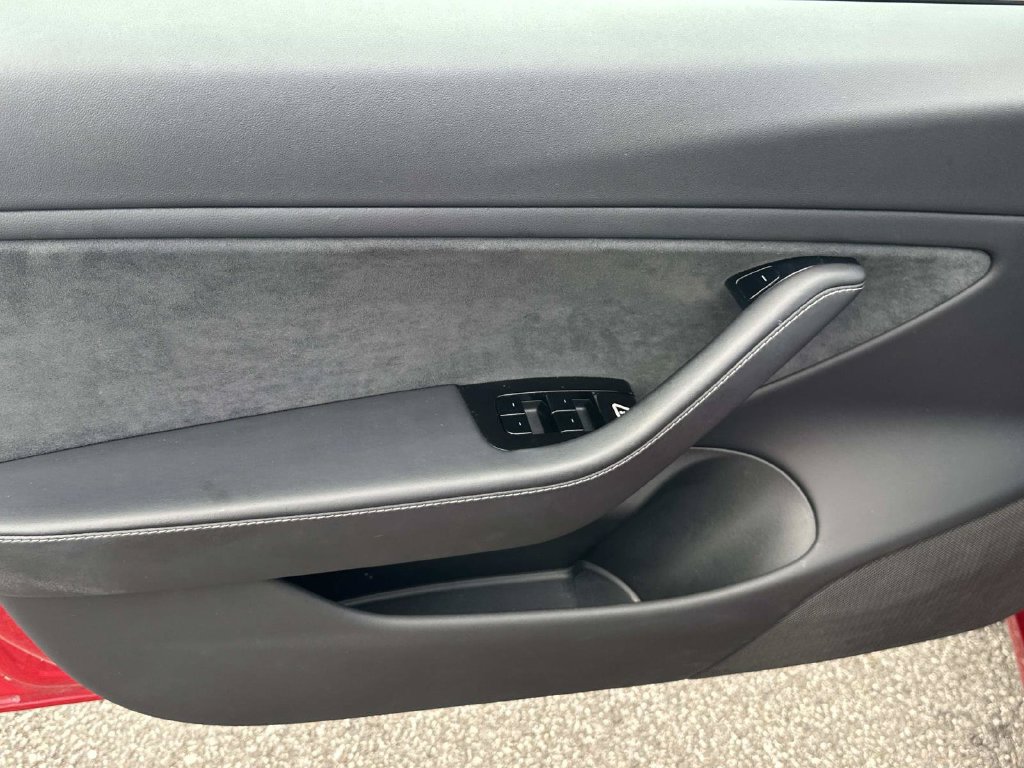 Used 2018 Tesla Model 3 Long Range RWD image 20