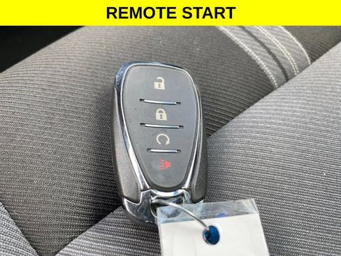 Used 2025 Chevrolet Blazer LT FWD image 14