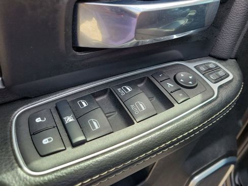 Used 2024 RAM 2500 Laramie AWD/4WD image 20