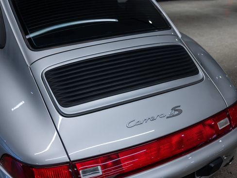 Used 1998 Porsche 911 Carrera 4S AWD/4WD image 17