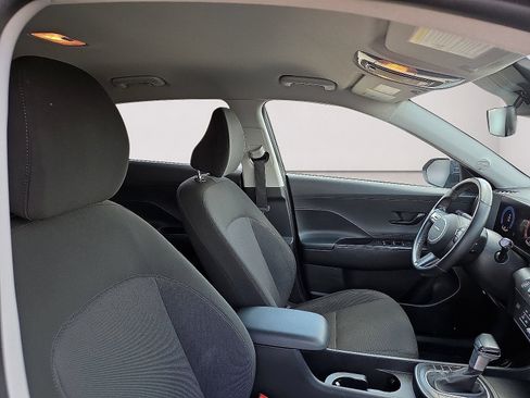 Used 2025 Hyundai Kona SEL FWD image 13