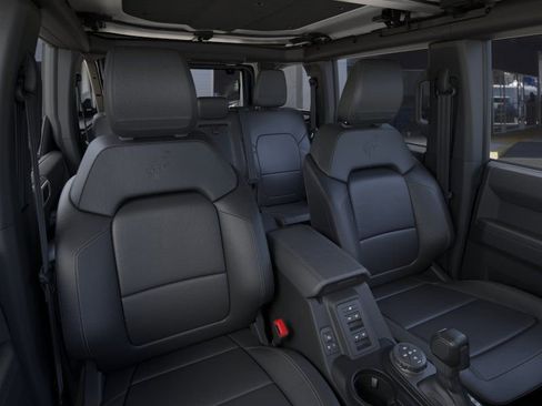 New 2025 Ford Bronco Badlands image 11