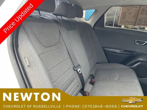 Used 2025 Kia K4 EX FWD image 23