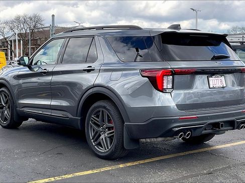 Used 2026 Ford Explorer ST w/ Sun And Sound Package AWD/4WD image 8