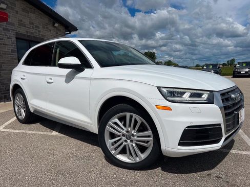 Used 2018 Audi Q5 2.0T Premium Plus w/ Premium Plus Package AWD/4WD image 3