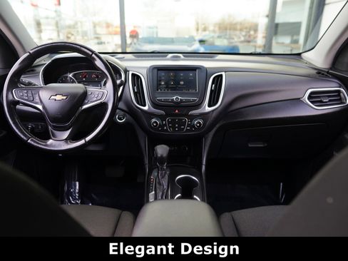 Used 2020 Chevrolet Equinox LT w/ Driver Convenience Package image 13