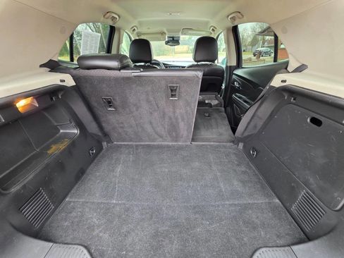 Used 2020 Buick Encore Preferred w/ Safety Package FWD image 22