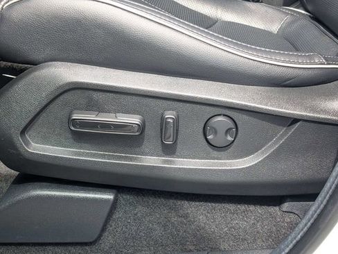 Used 2025 Honda Pilot Elite image 20